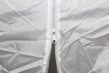 White Zipper © tivoly