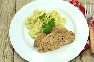 purée et pain de viande