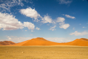 The red sand dunes of the Sossusvlei desert, Namibia