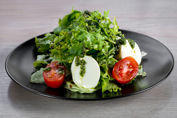 Mozzarella ceaser salad