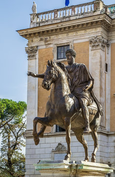 statue of Marcus Aurelius, Rome