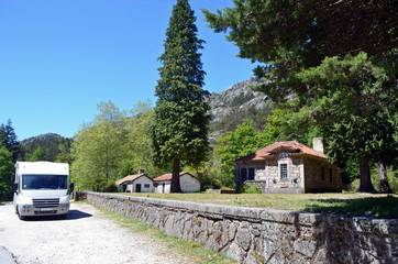 Reisemobil am Haus der Park Ranger Peneda-Geres