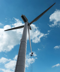 Wartungsarbeiten an Windenergieanlage