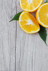 Fototapeta na wymiar sliced fresh oranges