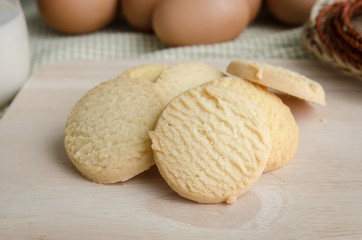 Cookies in vintage tray