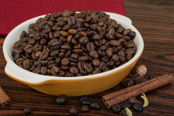 Roasted coffee beans