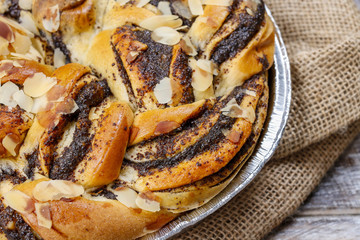 Cake filled with poppy seed