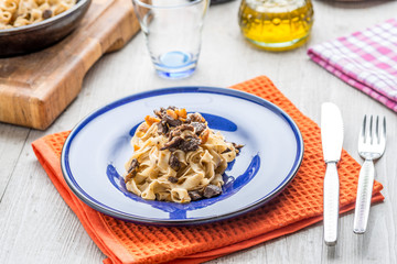 Pappardelle casarecce al sugo d’oca