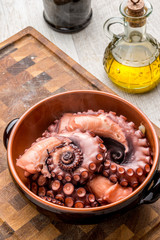 polpo cotto nel coccio