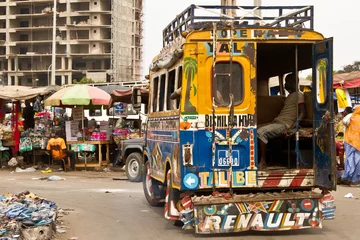 Fotobehang Vervoer in Afrika © AntPun