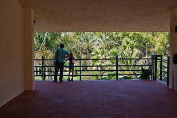 Bimbi insieme a giocare