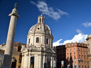 Obraz premium Church of Santa Maria di Loreto and Trajan Column in Rome
