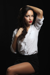 Ritratto di ragazza in studio