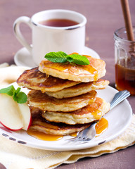 Apple pancakes