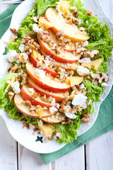 Apple and nut salad
