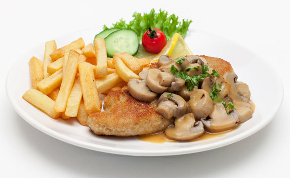 J&auml;gerschnitzel mit Pommes frites