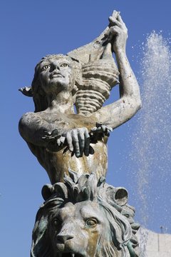 Neptune Fountain - Monterrey city center
