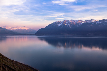 Fototapeta na wymiar Lake Geneva and Alps