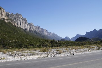 La Huasteca landscape - climbing mountain