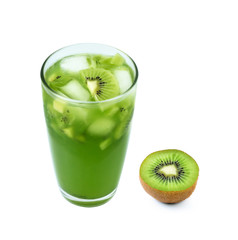 Kiwi fruit juice and slice with ice in glass