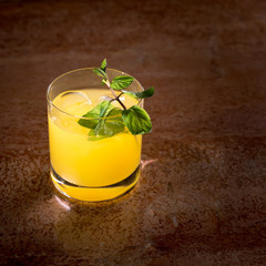 Screw driver cocktail with fresh mint