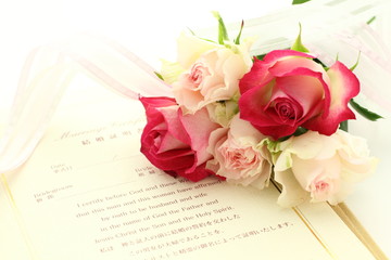 薔薇と結婚証書