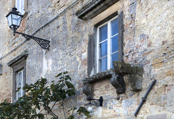 Fototapeta na wymiar Old facade
