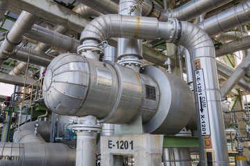 Process area of refinert industrial factory in day time