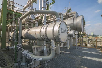 Photo sur Plexiglas Bâtiment industriel Heat exchanger in refinery plant