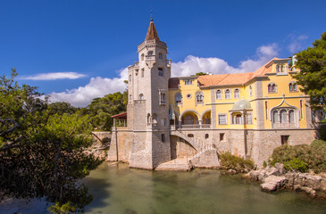 Fototapeta na wymiar Palace in Cascais, Portugal