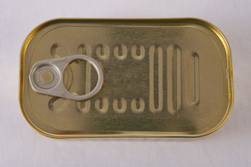 Rectangular tin can