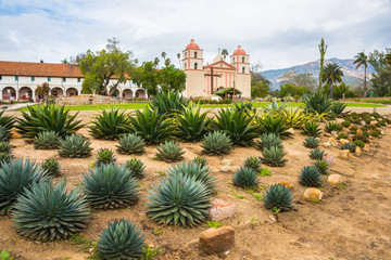 Fototapeta na wymiar Old Spanish Mission Santa Barbara California Exterior