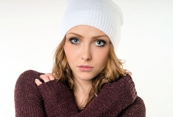 Portrait einer Frau mit M&uuml;tze