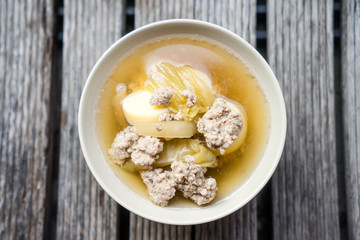 Lettuce and Pork Soup