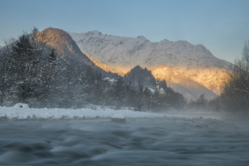 Morgenstimmung am Fluss