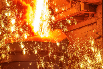 Liquid iron from ladle in the steelworks