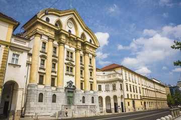 Obraz premium Beautiful street in Ljubljana old town Slovenia.