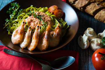 Pasta with shrimps