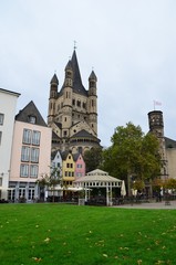 Fototapeta premium Kościół św. Marcina, Stapelhaus, targ rybny w Kolonii