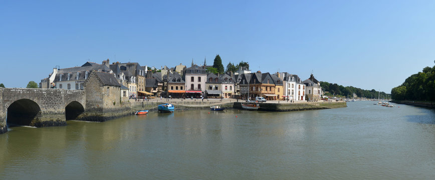panorama sur le vieux port de Saint-Goustan a Auray