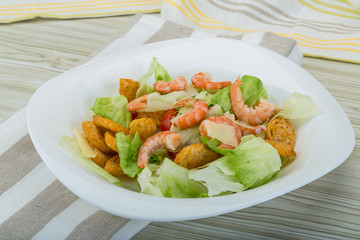 Caesar salad with shrimps