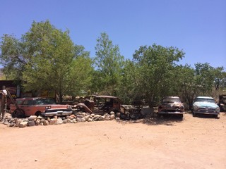 Autowracks an der historischen Route 66