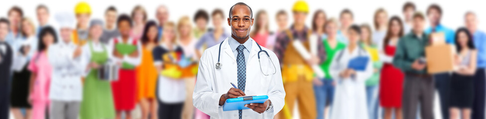 Doctor and group of workers people - 75514359