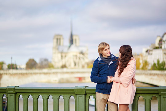 Couple near Notre-Dame de Paris