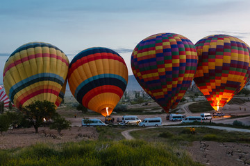 Preparation for balloons take-off