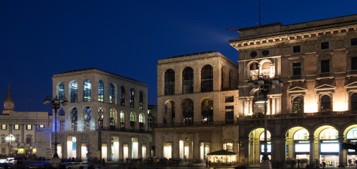 Fototapeta premium Milano by night