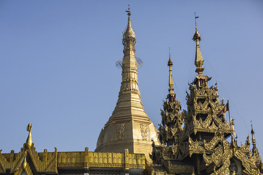 Sule Pagoda
