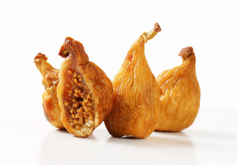 Dried figs