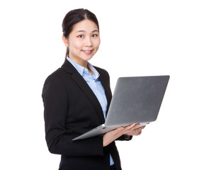 Businesswoman use of laptop