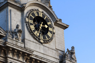 Fototapeta na wymiar Detail of St. Paul's cathedral clock